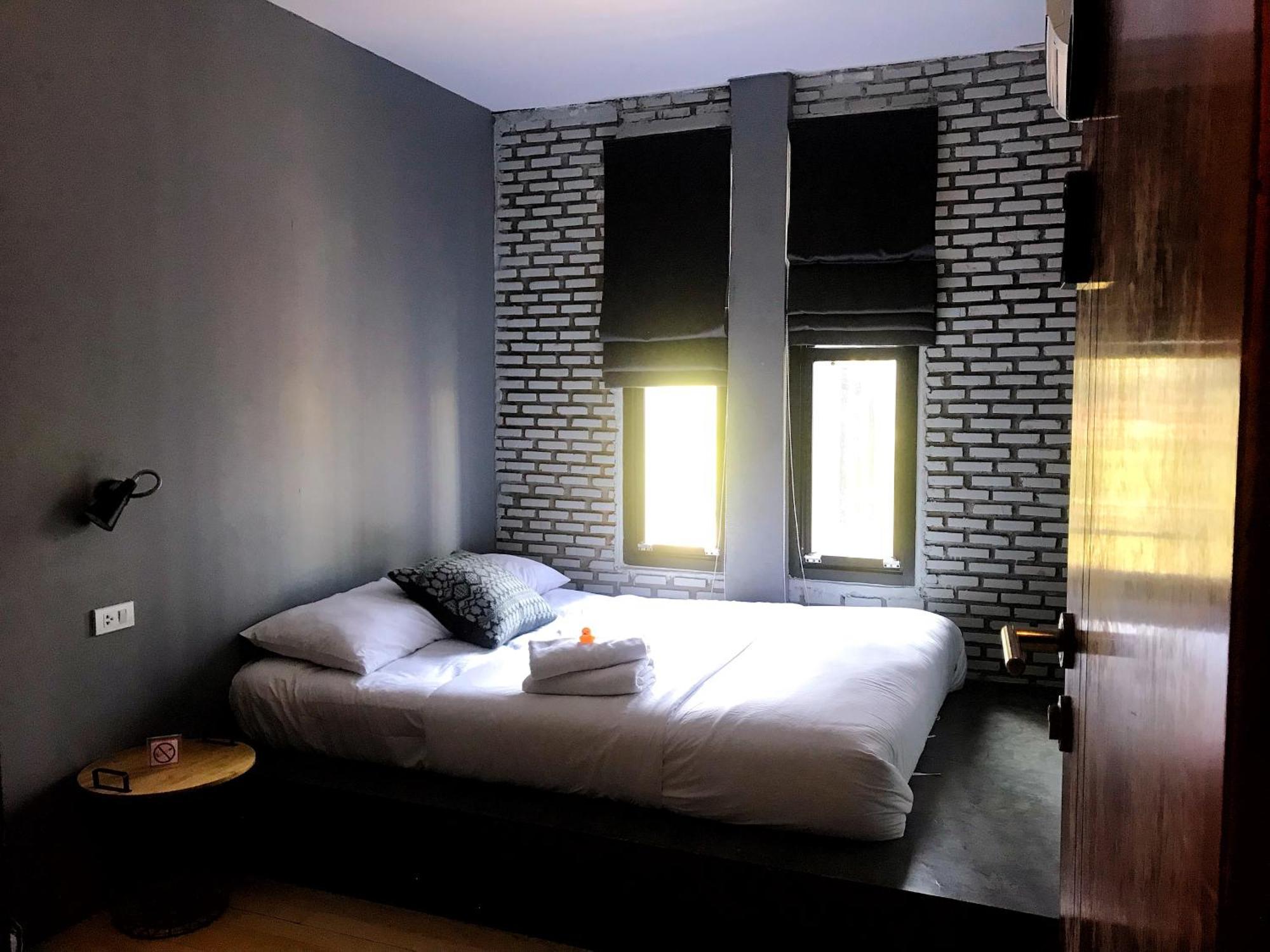 La Malila Hostel Удон-Тхани Экстерьер фото