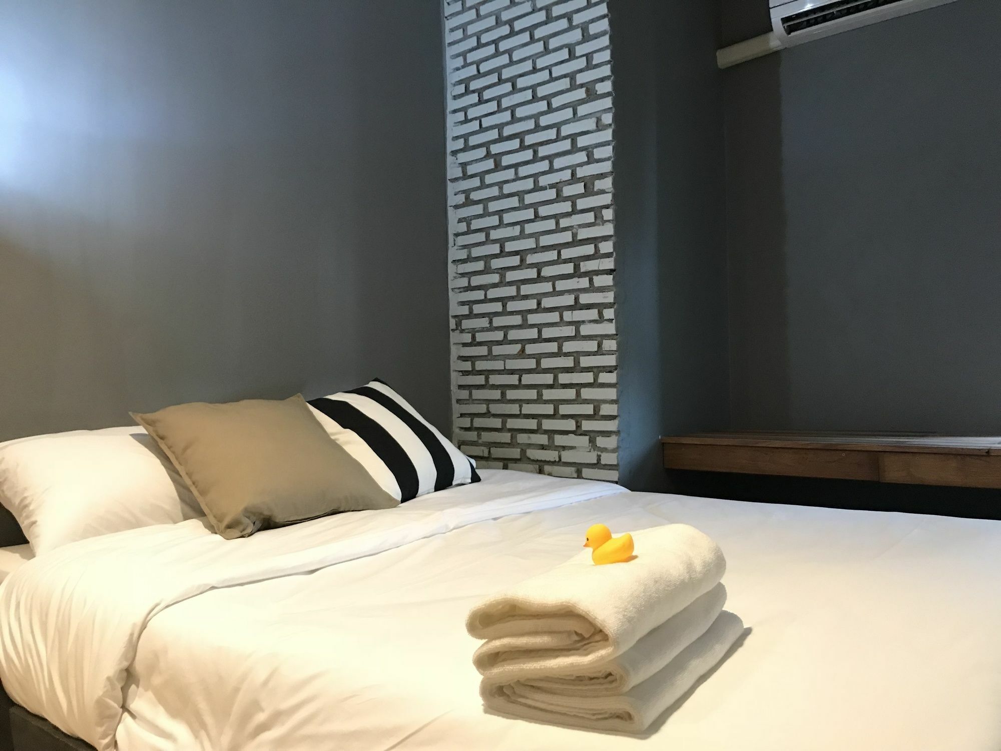 La Malila Hostel Удон-Тхани Экстерьер фото