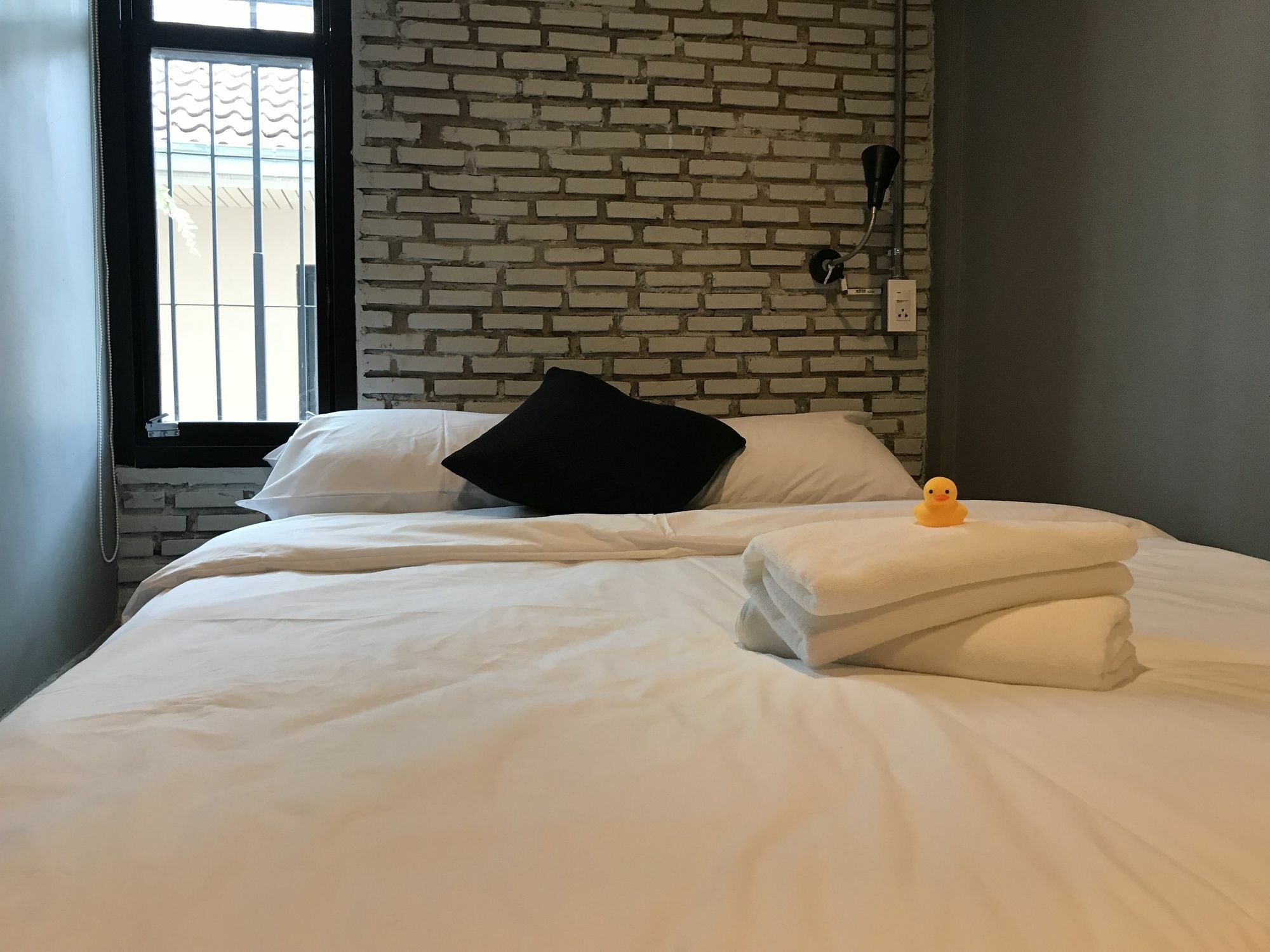 La Malila Hostel Удон-Тхани Экстерьер фото